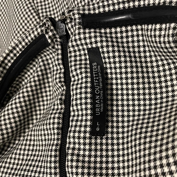 Black & White Checkered Strapless Romper Urban Outfitters Large - Picture 4 of 8